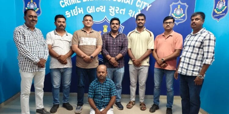 फर्जी CBI अफसर बन बुजुर्ग महिला को किया ‘डिजिटल अरेस्ट’, 1.34 करोड़ ठगने वाला सूरत से गिरफ्तार