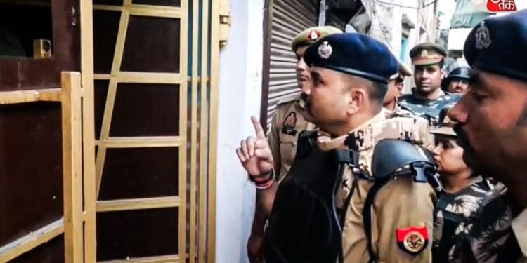 ‘ऐसा एक्शन होगा कि याद रखोगे…’, मेरठ के SP का ‘सिंघम’ अवतार, गैंगस्टर के घर जाकर चेताया, VIDEO