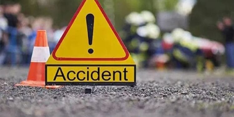 जयपुर-सीकर हाईवे पर भीषण हादसा… ट्रक से टकराने के बाद रेस्टोरेंट में घुसी SUV, 3 की मौत