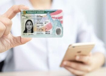 लाखों भारतीयों को बड़ी राहत! Green Card के लिए US में रहकर ही कर सकेंगे Apply, नहीं लौटना होगा घर
