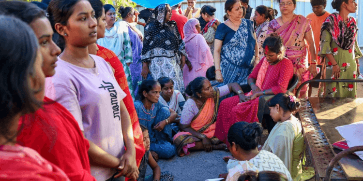 महाराष्ट्र: पुणे जहरीली शराब कांड में बड़ा एक्शन, 14 मौतों के बाद 9 पुलिसकर्मी सस्पेंड