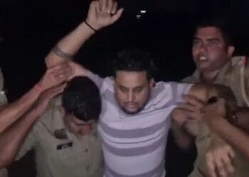डेढ़ साल के मासूम बच्चे की सड़क पर पटक-पटककर हत्या, फिरोजाबाद में आरोपी का एनकाउंटर, दोनों पैरों में लगी गोली