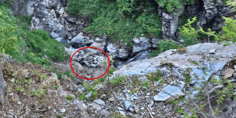 हिमाचल के चंबा में दर्दनाक हादसा, खाई में गिरी टैक्सी; चालक समेत 8 टूरिस्ट की मौत
