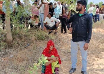 6 दिन से लापता युवक का खेत में मिला अर्धनग्न शव, एक हाथ और पैर गायब