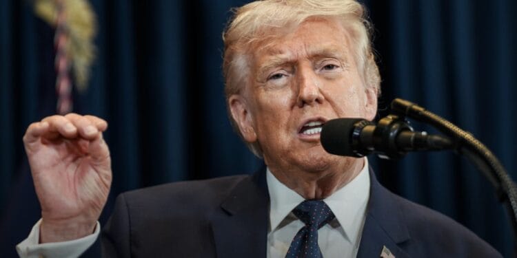 Iran पर भड़के Donald Trump, बोले- हमारी शर्तों पर Deal करो या War के लिए तैयार रहो