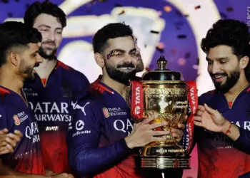 RCB vs GT Final: गुजरात टाइटंस को 5 विकेट से हरा रॉयल चैलेंजर्स बेंगलुरु ने दूसरी बार जीता खिताब, टाइटल डिफेंड करने वाली तीसरी टीम