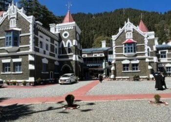 नैनीताल के फ्लैट मैदान में होगी ईद की नमाज, हाईकोर्ट ने पलटा प्रशासन का फैसला