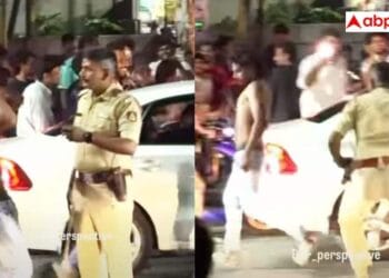 RCB की जीत पर पागल हुए फैंस, पुलिस के सामने ही करने लगे नागिन डांस; वीडियो वायरल