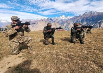 US Operation Checkmate | अमेरिका में ‘ऑपरेशन चेकमेट’ के तहत 30 अवैध भारतीय ट्रक चालक गिरफ्तार, जल्द होंगे निर्वासित