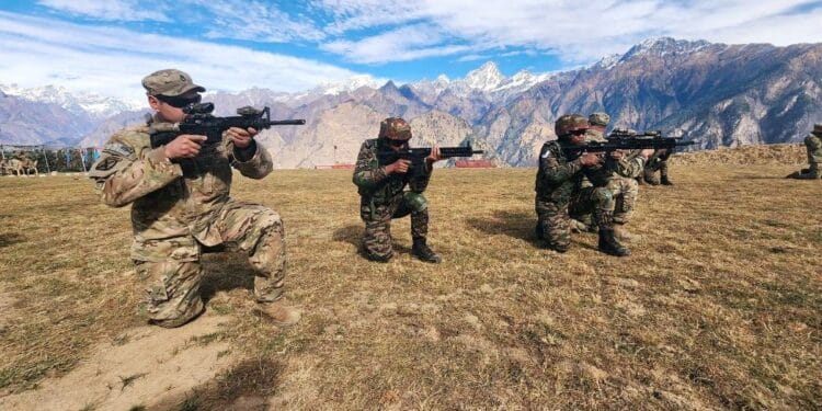 US Operation Checkmate | अमेरिका में ‘ऑपरेशन चेकमेट’ के तहत 30 अवैध भारतीय ट्रक चालक गिरफ्तार, जल्द होंगे निर्वासित