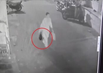 2 जवान बच्चे हैं और तीसरी बार हो गई प्रेग्नेंट…, शर्म से महिला ने जन्म देकर कचरे में फेंका नवजात को 