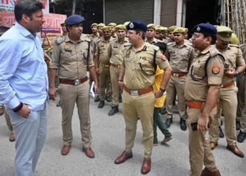 गाजियाबाद में ‘ऑपरेशन क्लीन स्वीप’: 3 अवैध मदरसे सील, थानों में तख्ती लेकर पहुंचे 80 हिस्ट्रीशीटर; सूर्या हत्याकांड के बाद खोड़ा में एक्शन