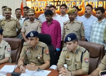प्रयागराज मर्डर मिस्ट्री सॉल्व: जिस बेटे ने करवाई थी मां-बाप और बहन की हत्या, दोस्त ने उसे भी मारा डाला!