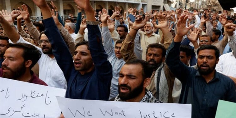 Karachi University में Teachers का बवाल, सरकारी प्रस्ताव ठुकराया, Exam Boycott जारी