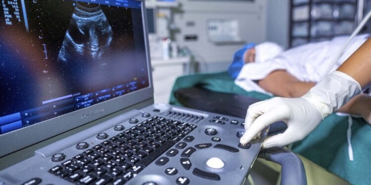 पुणे में भ्रूण लिंग जांच का बड़ा रैकेट बेनकाब, हर महीने करते थे 50 से ज्यादा अवैध जांच